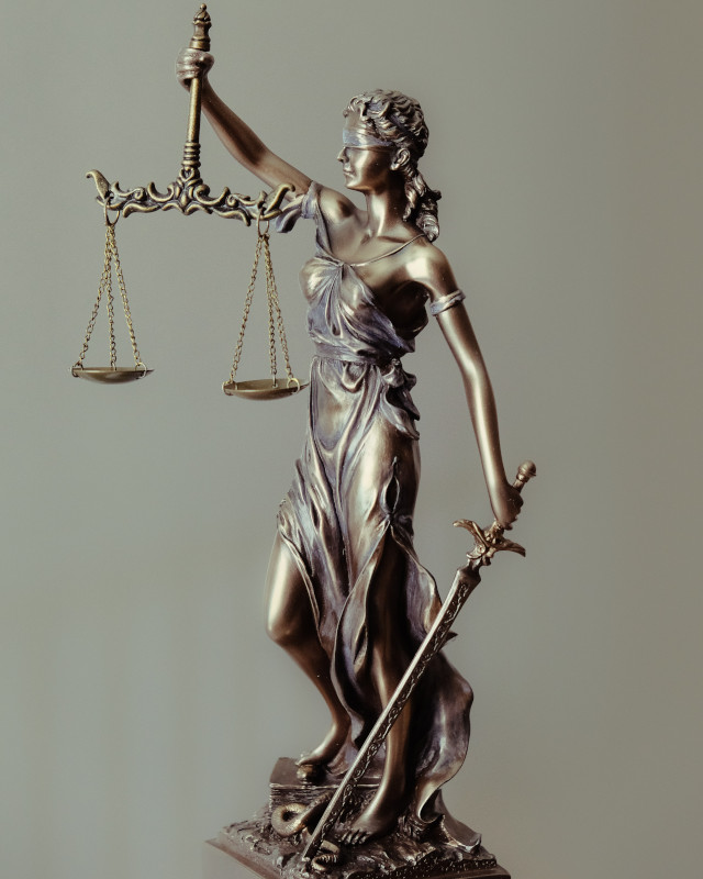 Statue Figurine representing law
